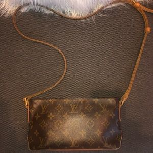 Louis Vuitton Trotteur monogram crossbody bag
